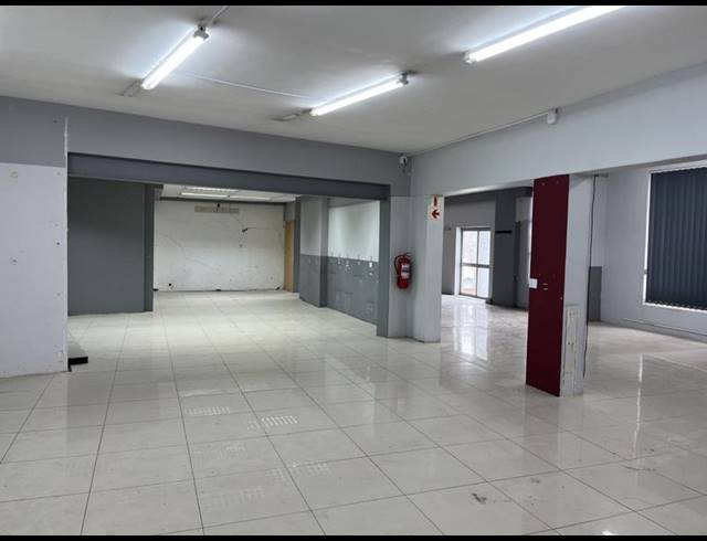 RETAIL PROPERTY TO RENT IN PAARDEN EILAND